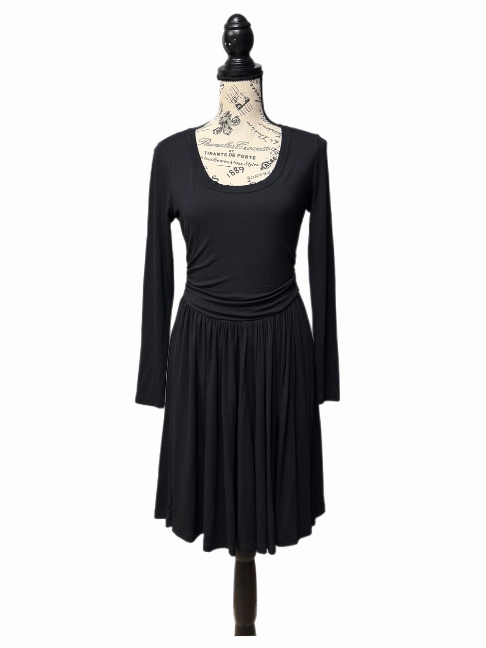 Old Navy Black Scoop Neck Long Sleeve Knit Ruched Stretch Knee Dress S
